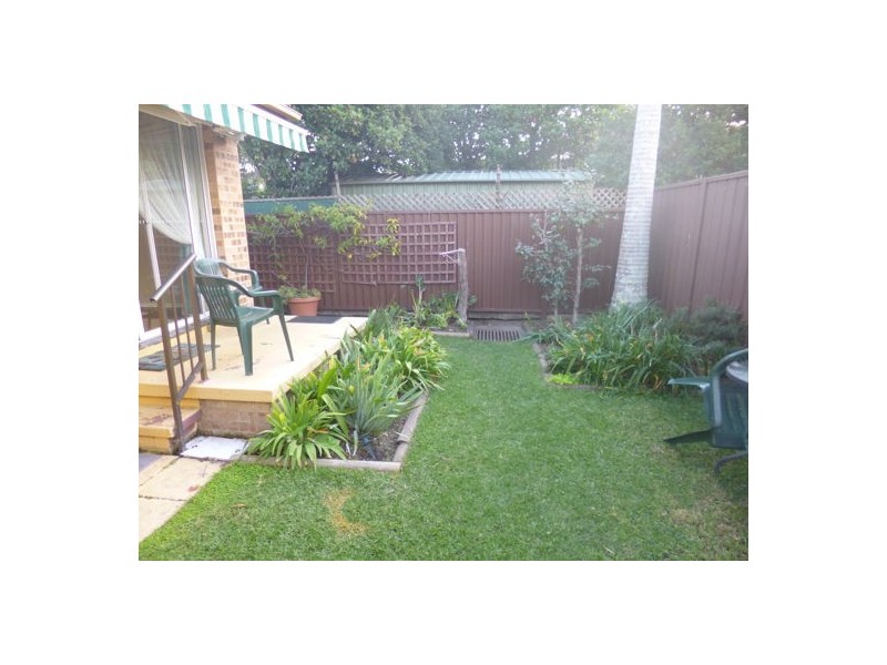 2/5 Ferguson Close, West Gosford NSW 2250