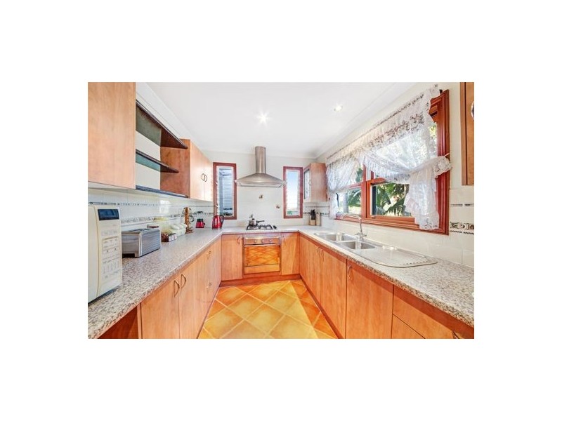 14 Chestnut Street, Wyoming NSW 2250