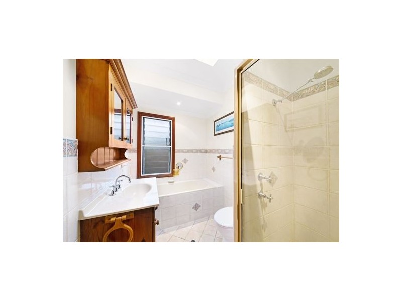 14 Chestnut Street, Wyoming NSW 2250