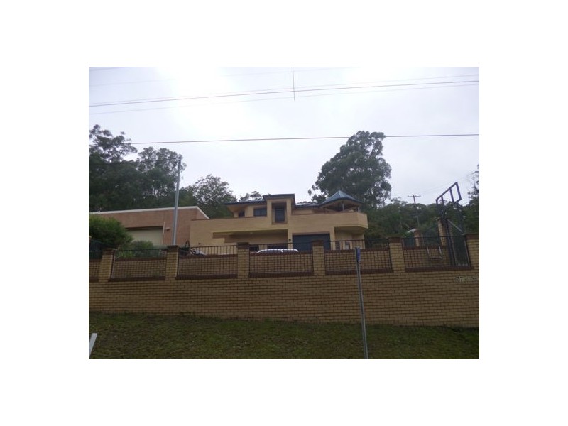 37 Young Street, West Gosford NSW 2250