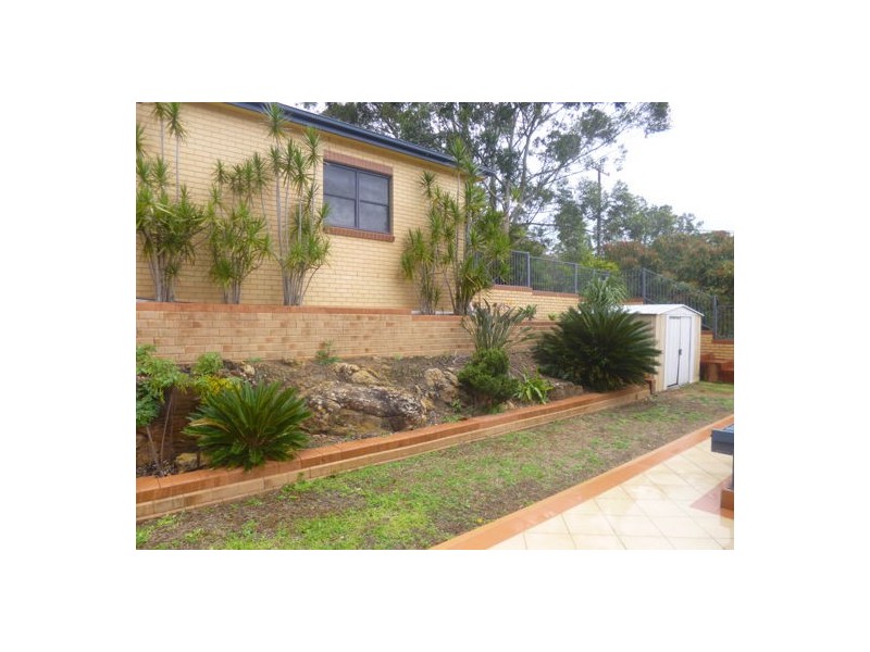 37 Young Street, West Gosford NSW 2250