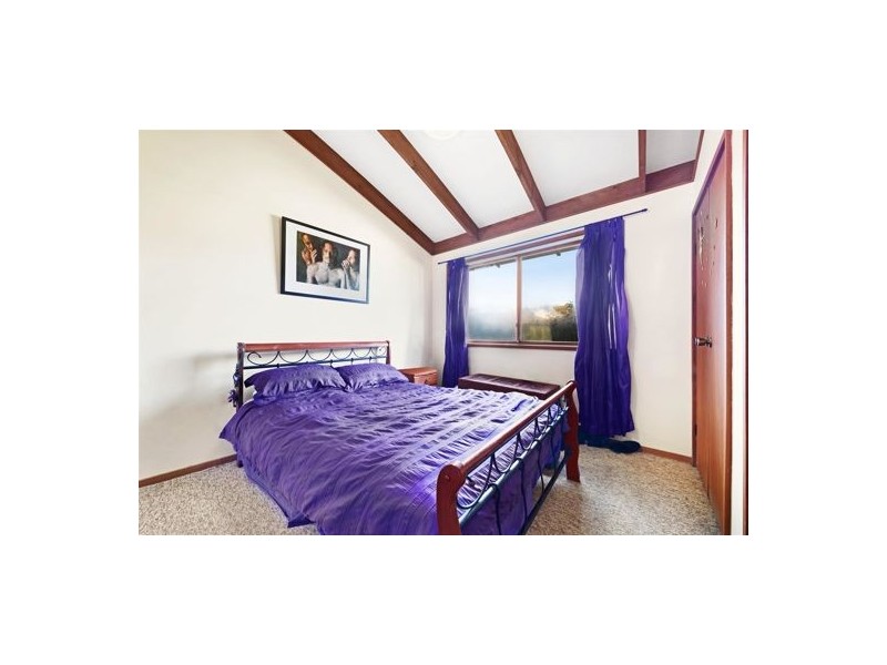 13 Empire Bay Drive, Kincumber NSW 2251