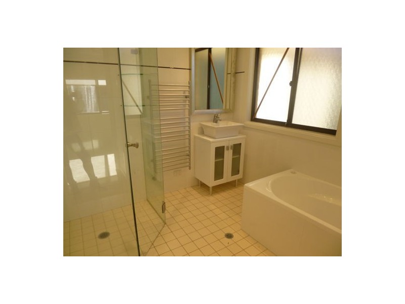 49 Rainforest Road, Wyoming NSW 2250