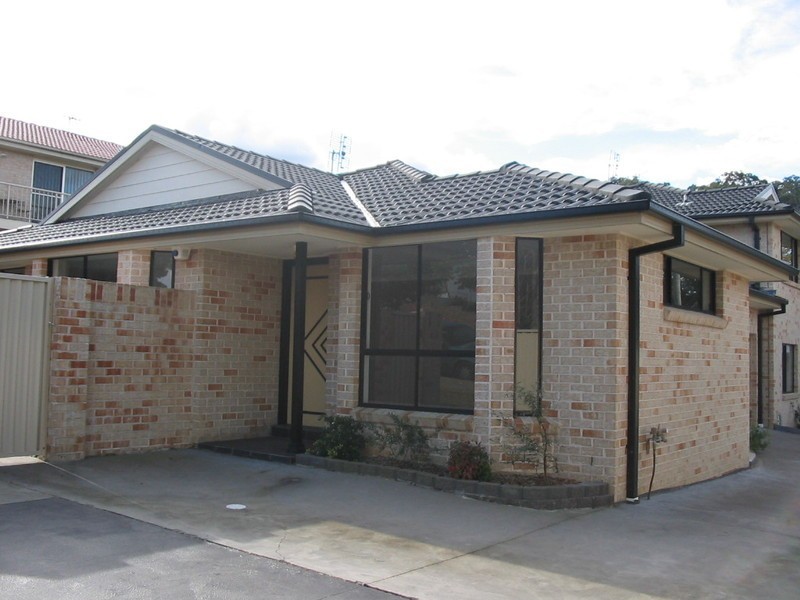 1/17 HENRY PARRY DRIVE, East Gosford NSW 2250