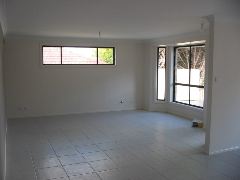 1/17 HENRY PARRY DRIVE, East Gosford NSW 2250