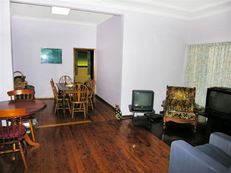 17 York Street, Point Frederick NSW 2250