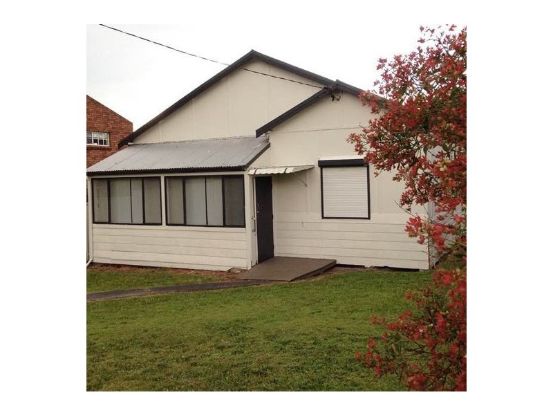 26 York Street, East Gosford NSW 2250