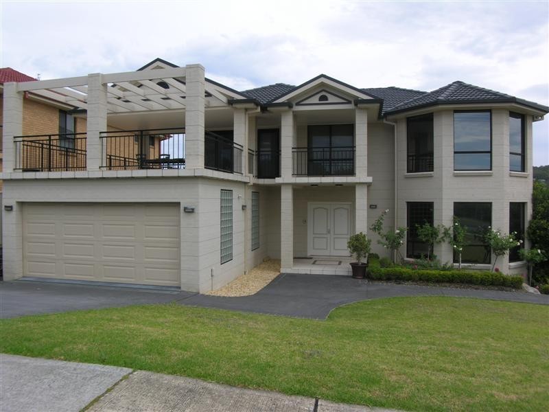 32F CAROLINE STREET, East Gosford NSW 2250