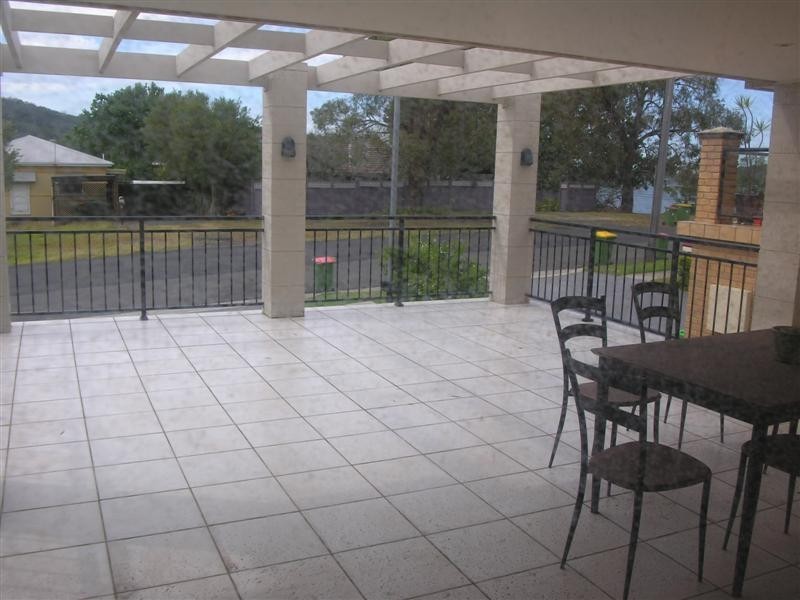 32F CAROLINE STREET, East Gosford NSW 2250