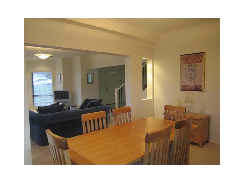 32F CAROLINE STREET, East Gosford NSW 2250