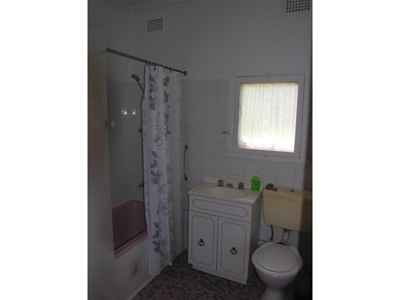 1 Headlam Parade, Springfield NSW 2250