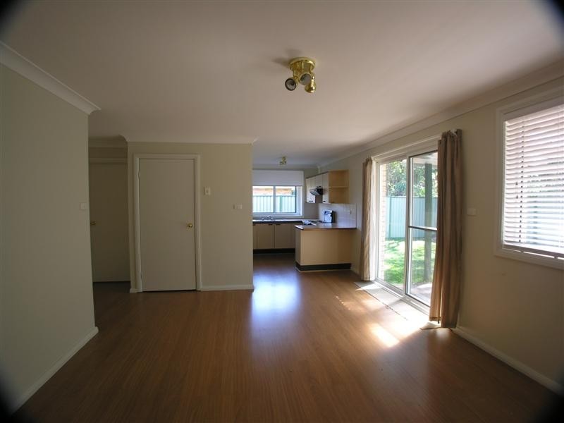 4/205A Albany Street, Point Frederick NSW 2250
