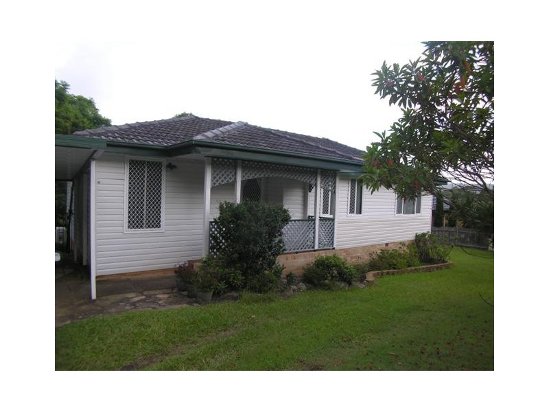 12 Bushlands Avenue, Springfield NSW 2250