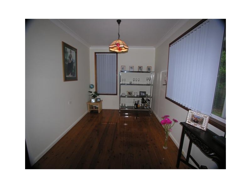 12 Bushlands Avenue, Springfield NSW 2250