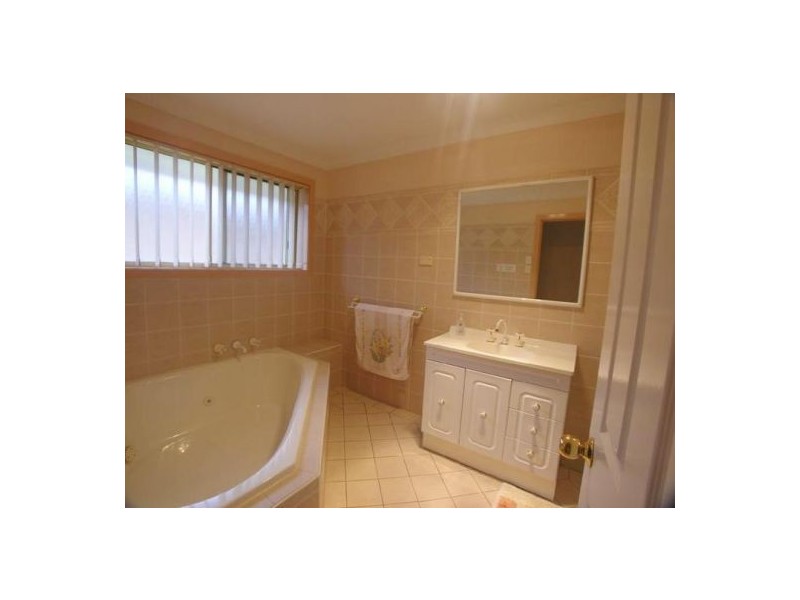 80 Sun Valley Road, Green Point NSW 2251