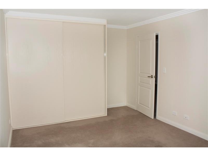 16/72-82 Mann Street, Gosford NSW 2250