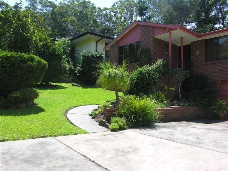 4 SUNDALE AVENUE, Terrigal NSW 2260
