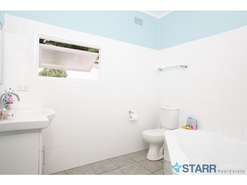 East Gosford NSW 2250