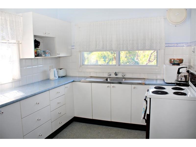 33 Dolly Avenue, Springfield NSW 2250