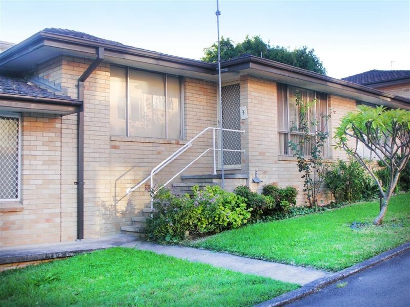 3/33 Central Coast Highway, Gosford NSW 2250
