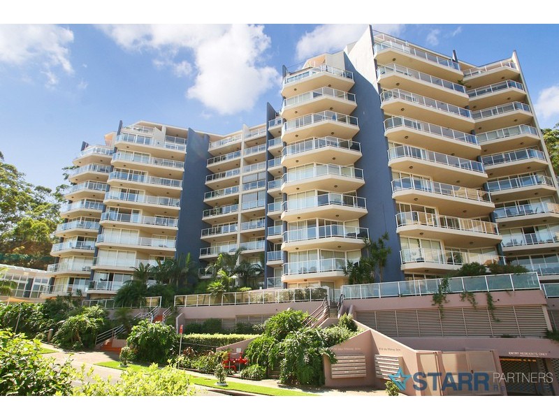 607/97 John Whiteway Drive, Gosford NSW 2250
