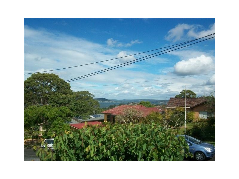 33 Dolly Ave, Springfield NSW 2250