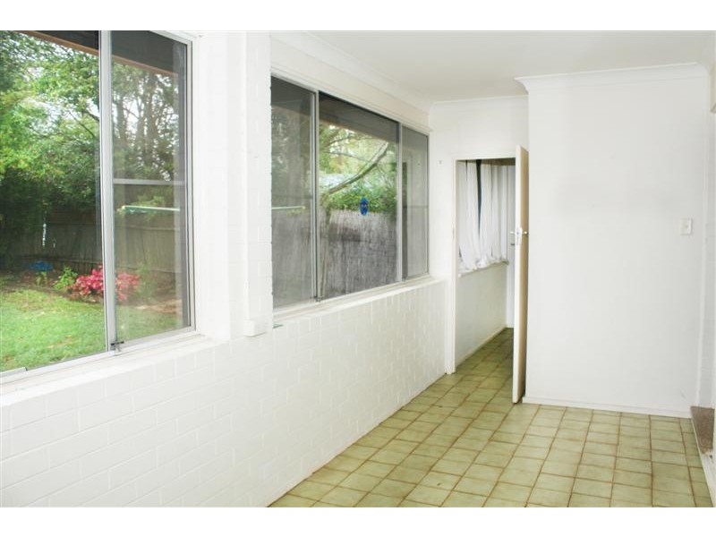 1 Enid Crescent, East Gosford NSW 2250