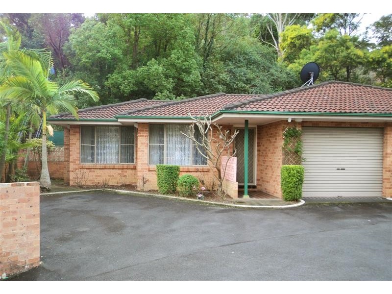 1/207 Albany Street, Point Frederick NSW 2250