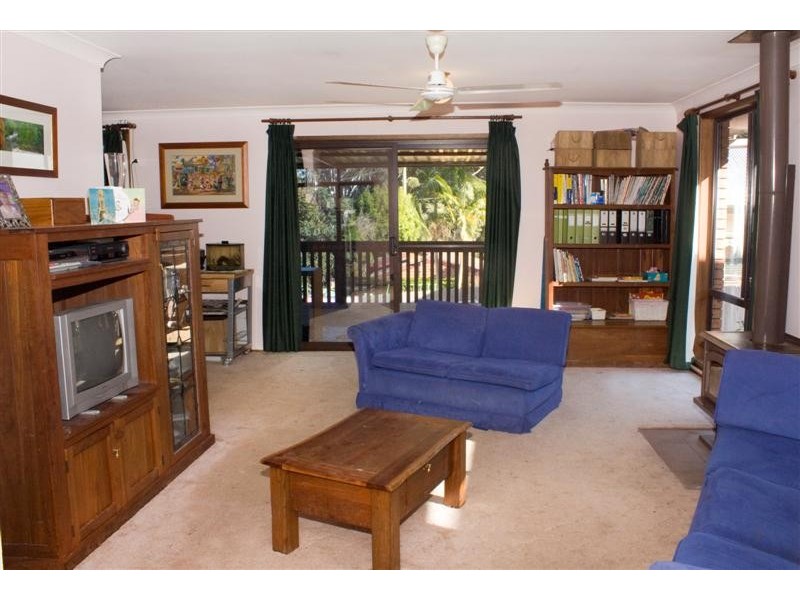 9 River Street, Springfield NSW 2250