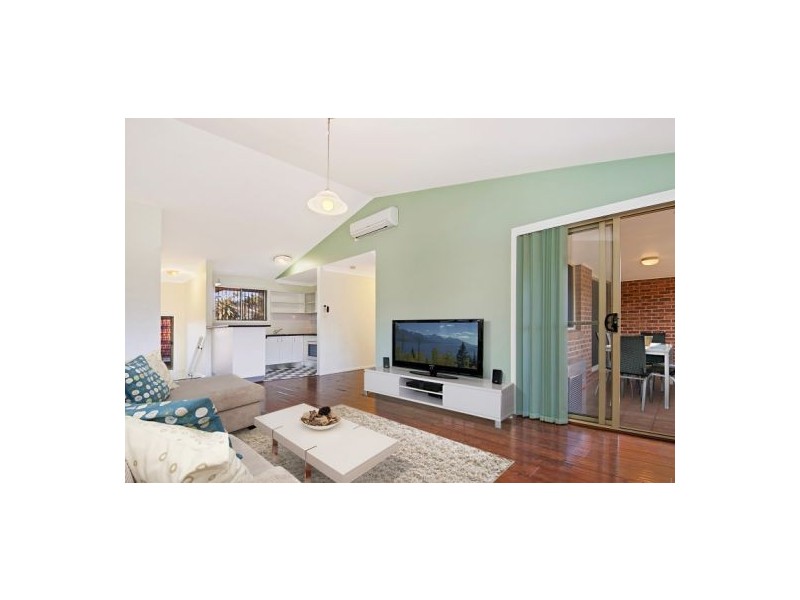 2/41 Webb Street, East Gosford NSW 2250