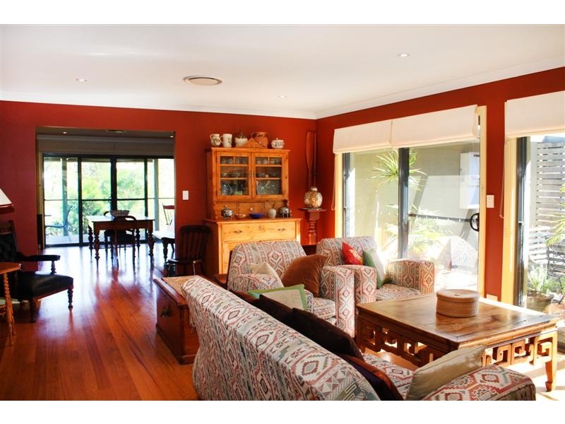 3 Clarence Road, Springfield NSW 2250