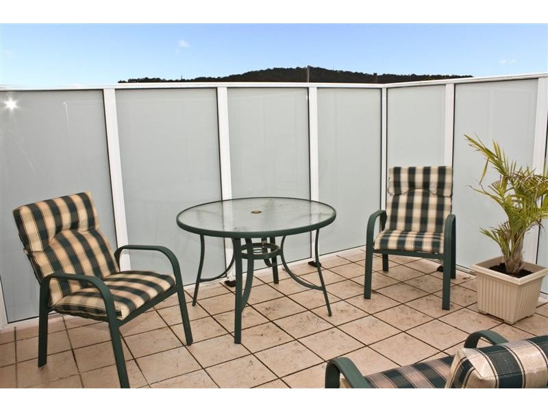 2/33 George Street, East Gosford NSW 2250