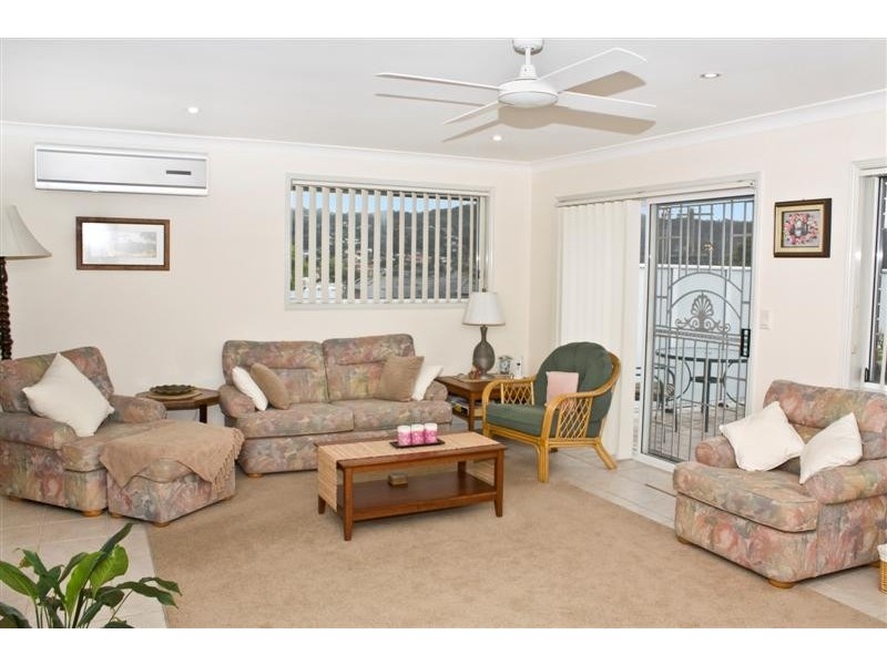 2/33 George Street, East Gosford NSW 2250