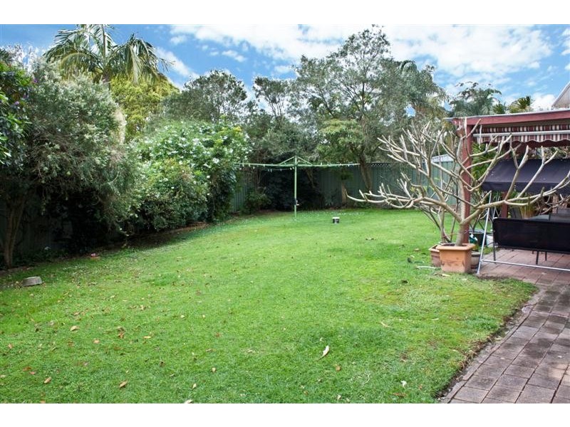12 Woodport Close, Green Point NSW 2251