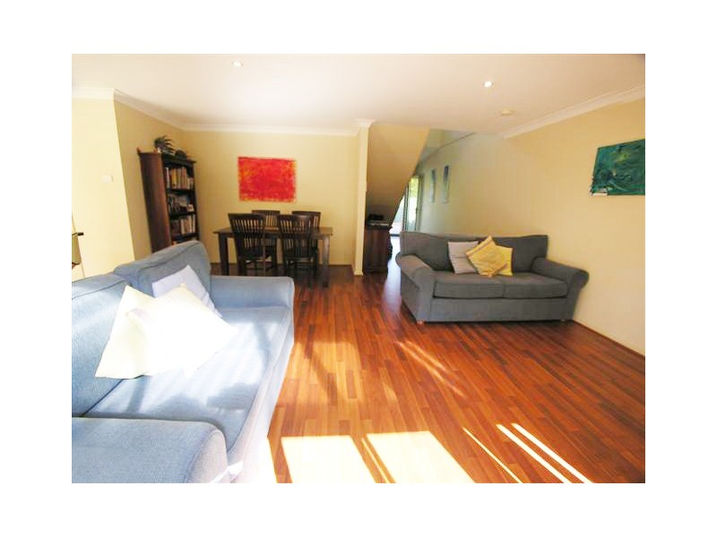 2/119 Victoria Street, East Gosford NSW 2250