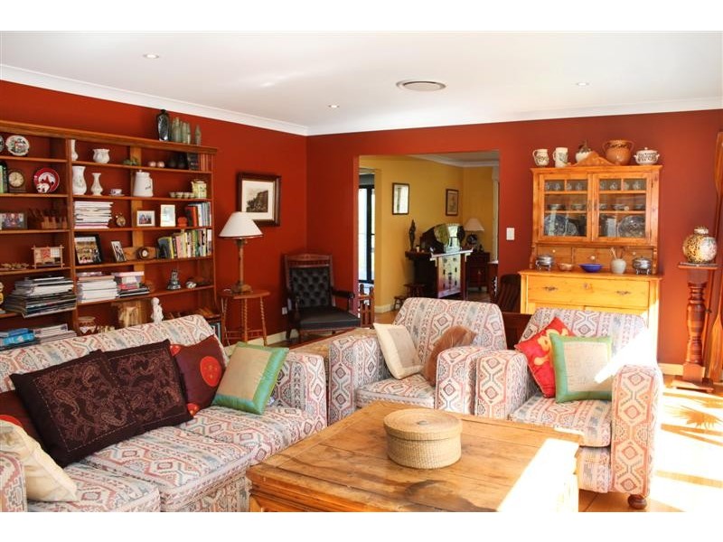 3 Clarence Road, Springfield NSW 2250