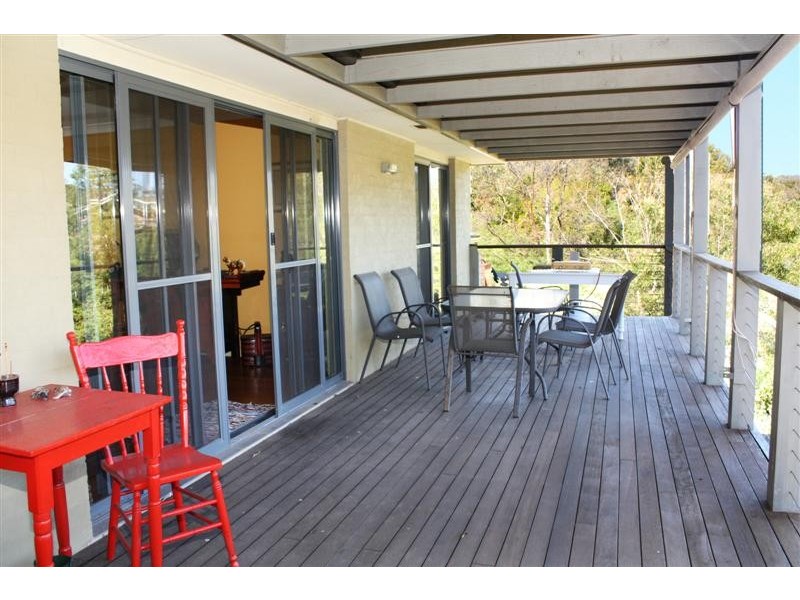 3 Clarence Road, Springfield NSW 2250