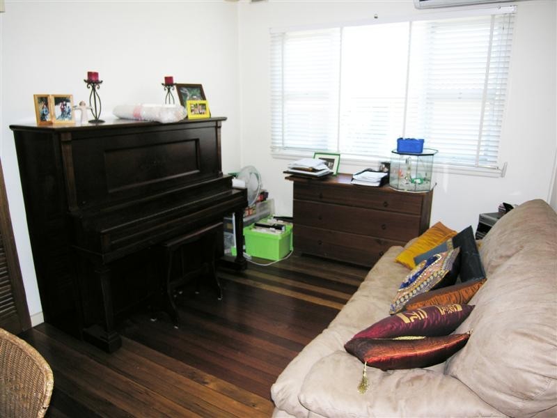 15 Lushington Street, East Gosford NSW 2250