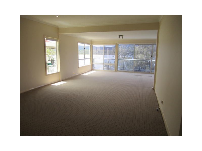 85 Caroline Street, East Gosford NSW 2250