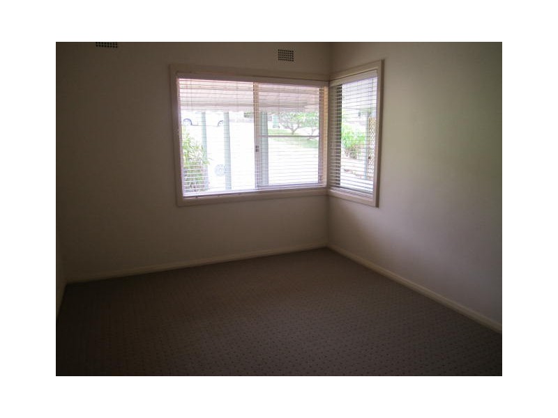 85 Caroline Street, East Gosford NSW 2250