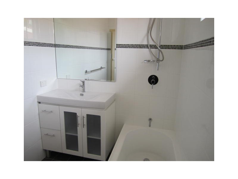 85 Caroline Street, East Gosford NSW 2250