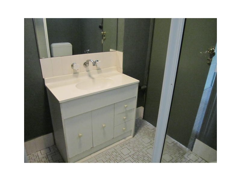 85 Caroline Street, East Gosford NSW 2250