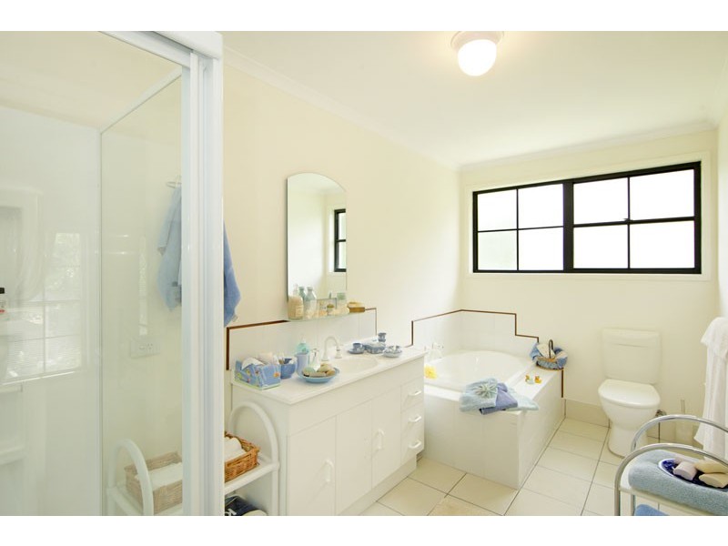 319B Avoca Drive, Green Point NSW 2251