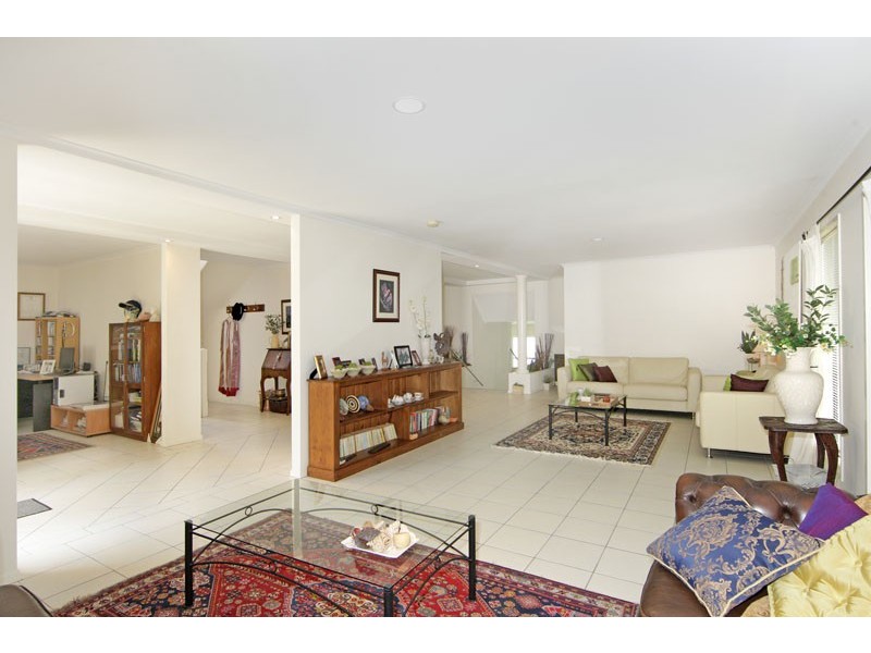 319B Avoca Drive, Green Point NSW 2251