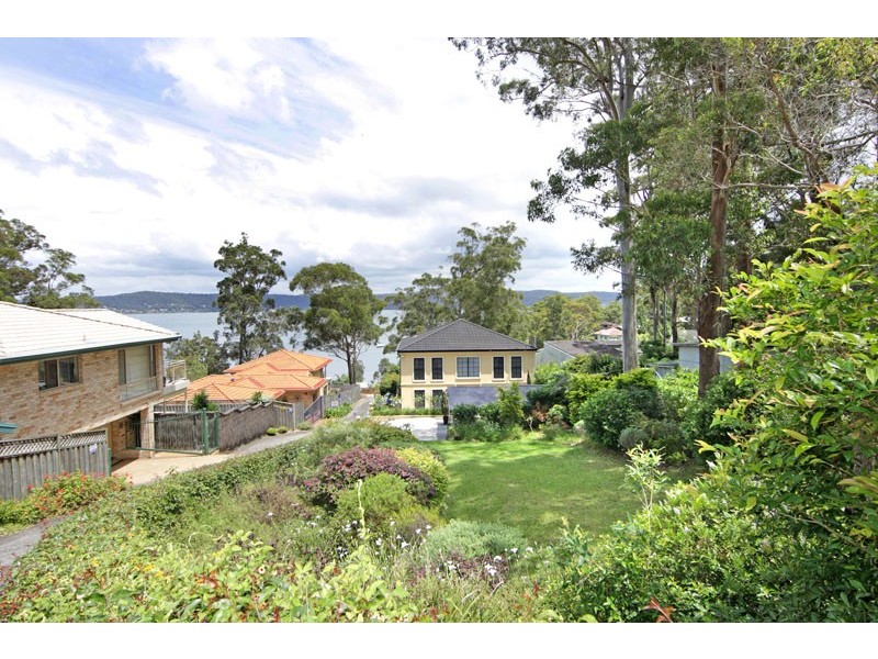 319B Avoca Drive, Green Point NSW 2251