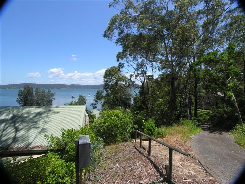 319B Avoca Drive, Green Point NSW 2251