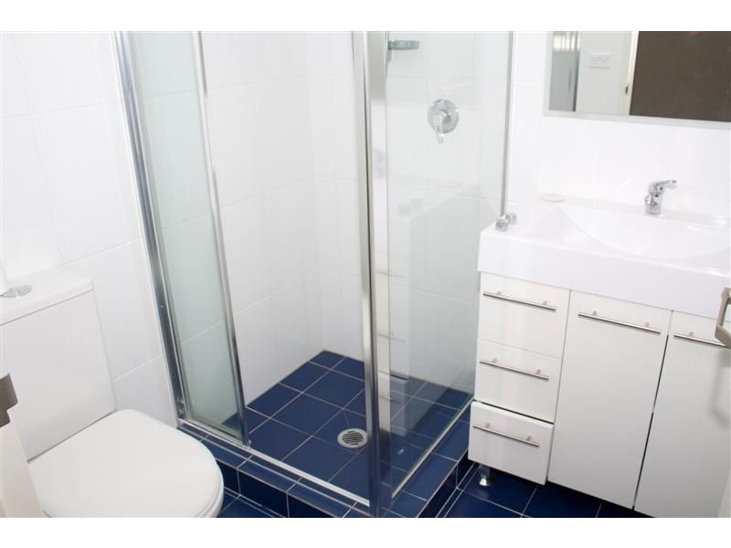 42/12 Baker Street, Gosford NSW 2250