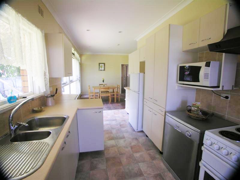 34 Henry Parry Drive, East Gosford NSW 2250