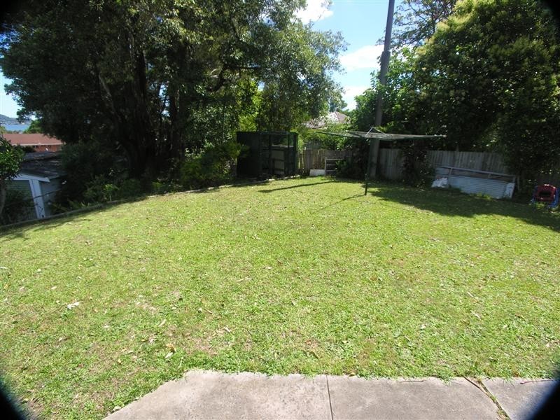 34 Henry Parry Drive, East Gosford NSW 2250