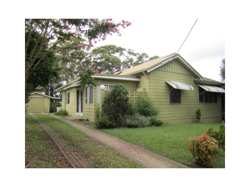 15 White, East Gosford NSW 2250